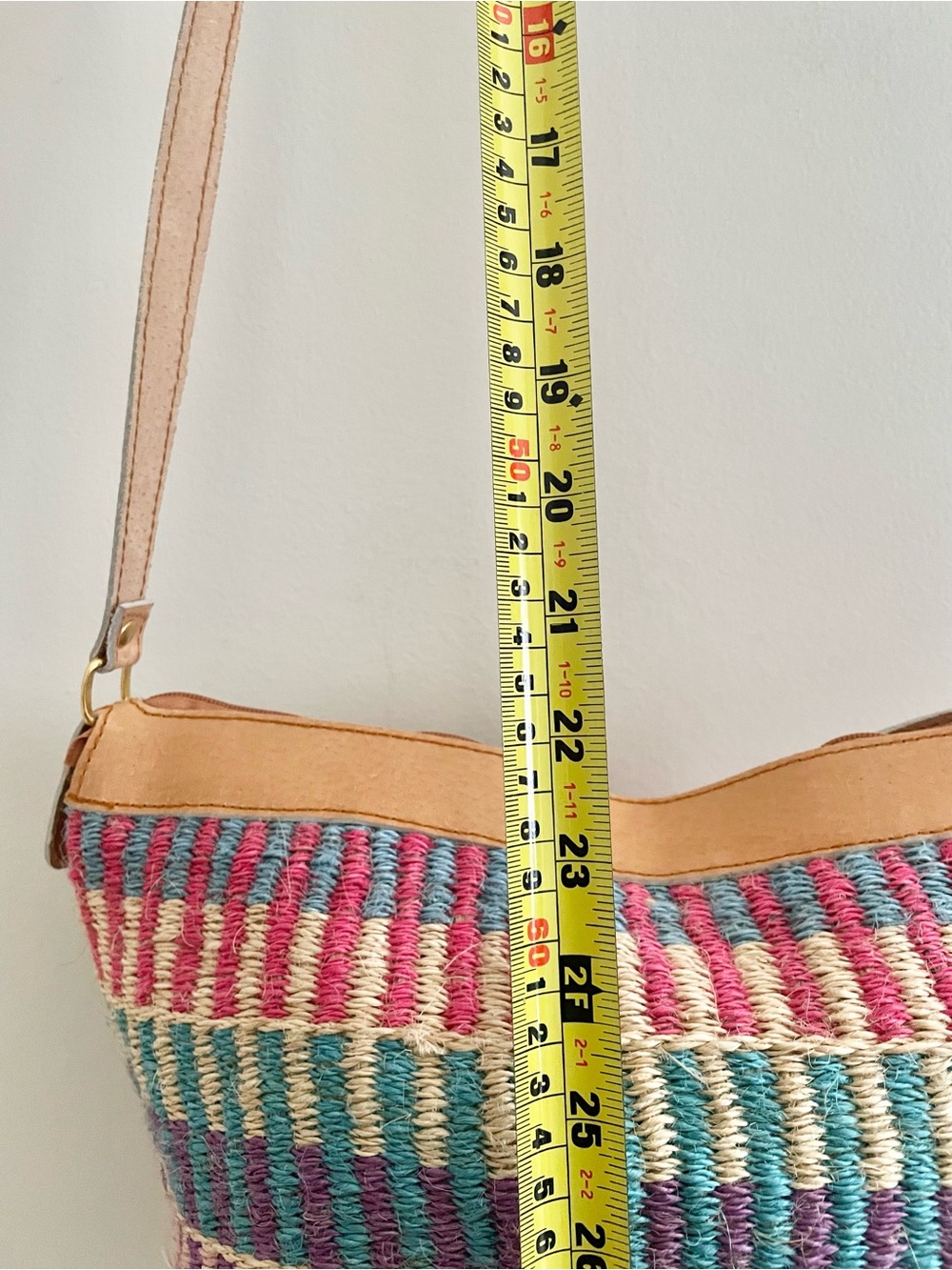 NWT- Capelli Multicolor Woven Straw Shoulder Bag with Tan Strap - Picture 11 of 12